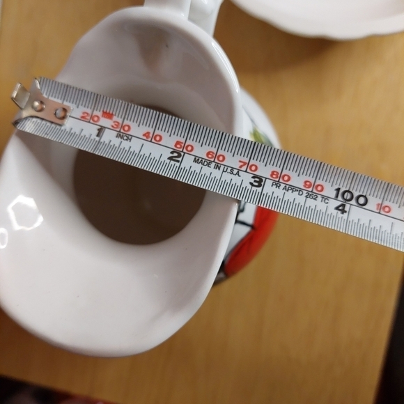 Vintage* Medium Ceramic Pitcher and Bowl - Picture 10 of 11